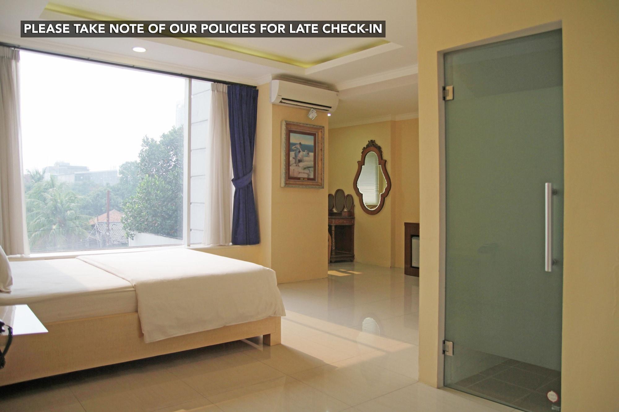Kemang Eleven Hotel Джакарта Екстериор снимка