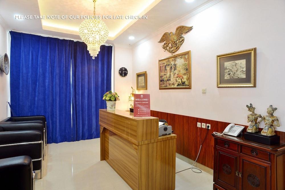 Kemang Eleven Hotel Джакарта Екстериор снимка